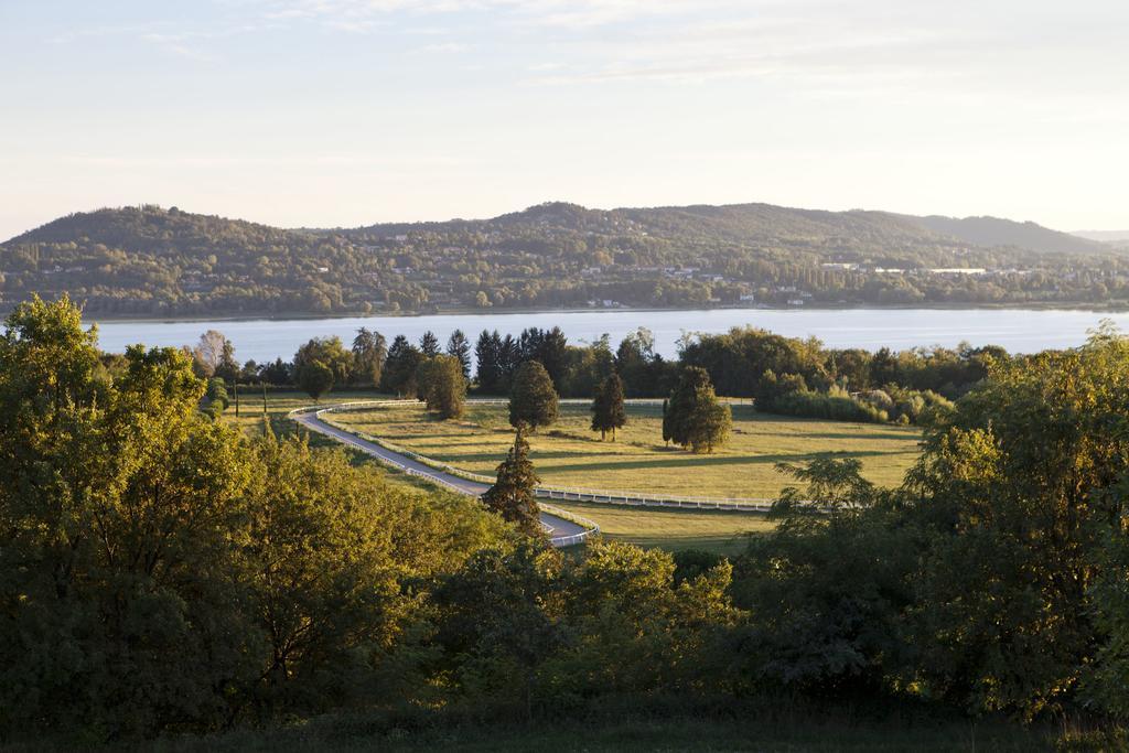 Foresteria Dei Piaceri Campestri Casciago Екстер'єр фото