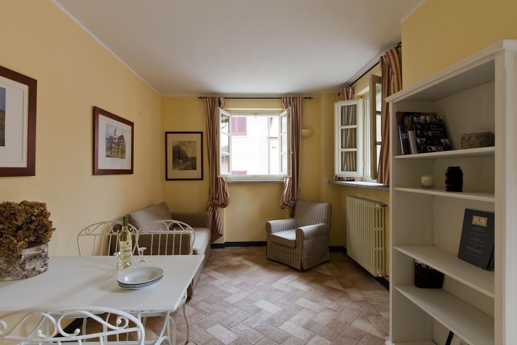 Foresteria Dei Piaceri Campestri Casciago Екстер'єр фото
