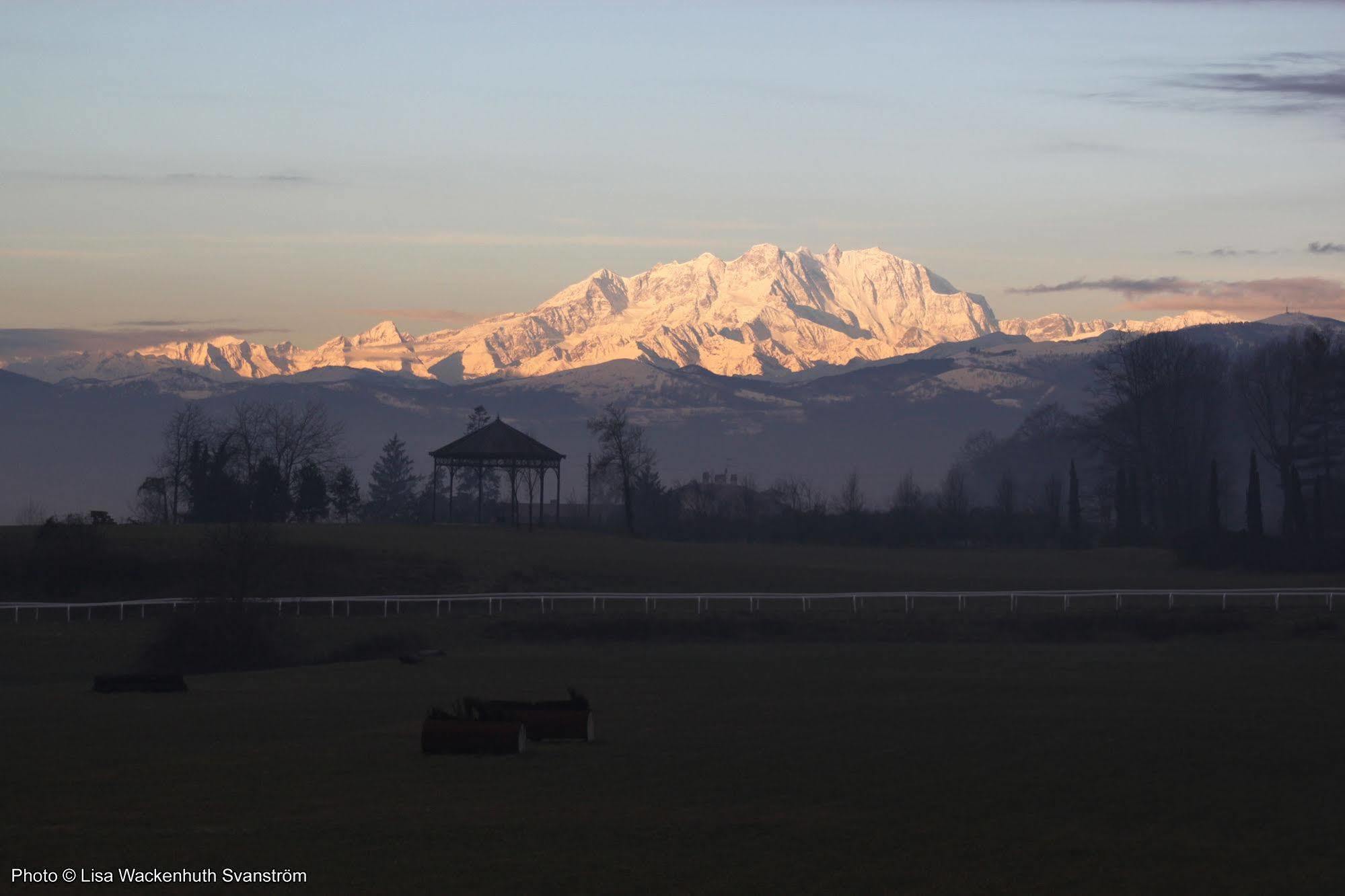 Foresteria Dei Piaceri Campestri Casciago Екстер'єр фото